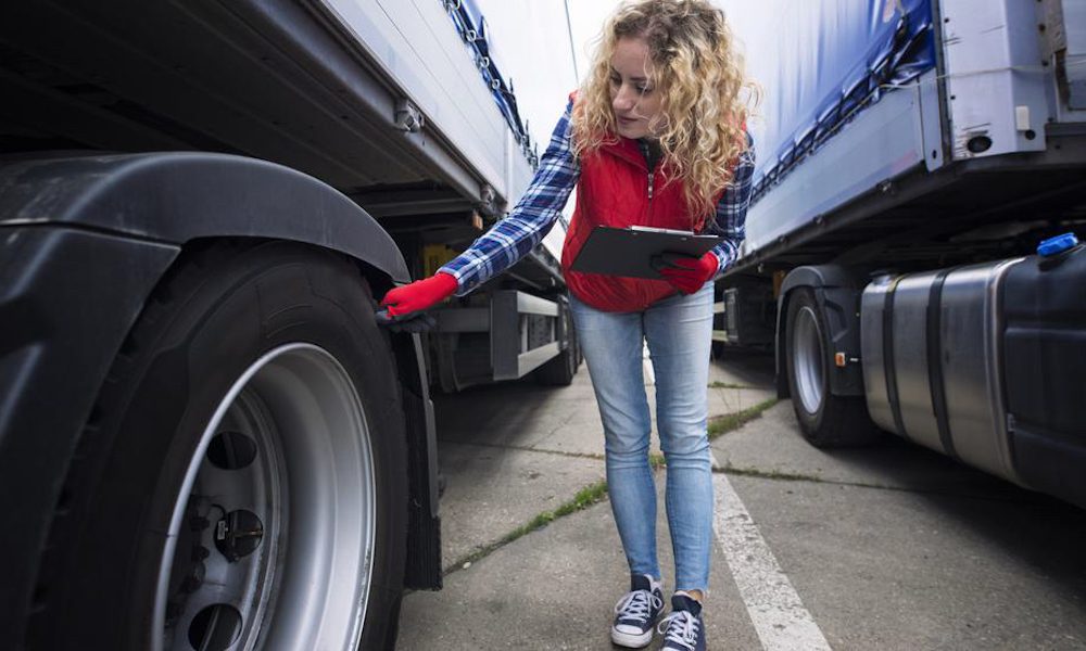 Driving Safety and Health Tips for Truck Drivers - Lakeside Insurance